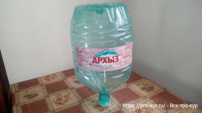 DIY inkubátor z plastové láhve na chladič za 10 minut.