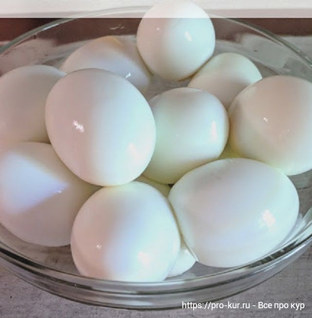 Как легко очистить свежие яйца, сваренные вкрутую - 2 способа. 